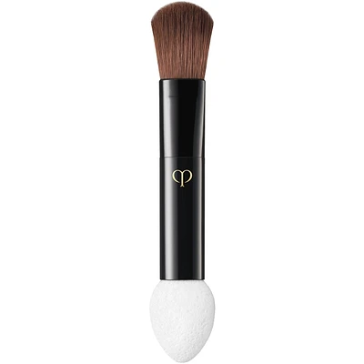 The Luminizing Face Enhancer Brush