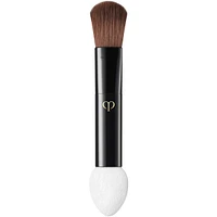 The Luminizing Face Enhancer Brush