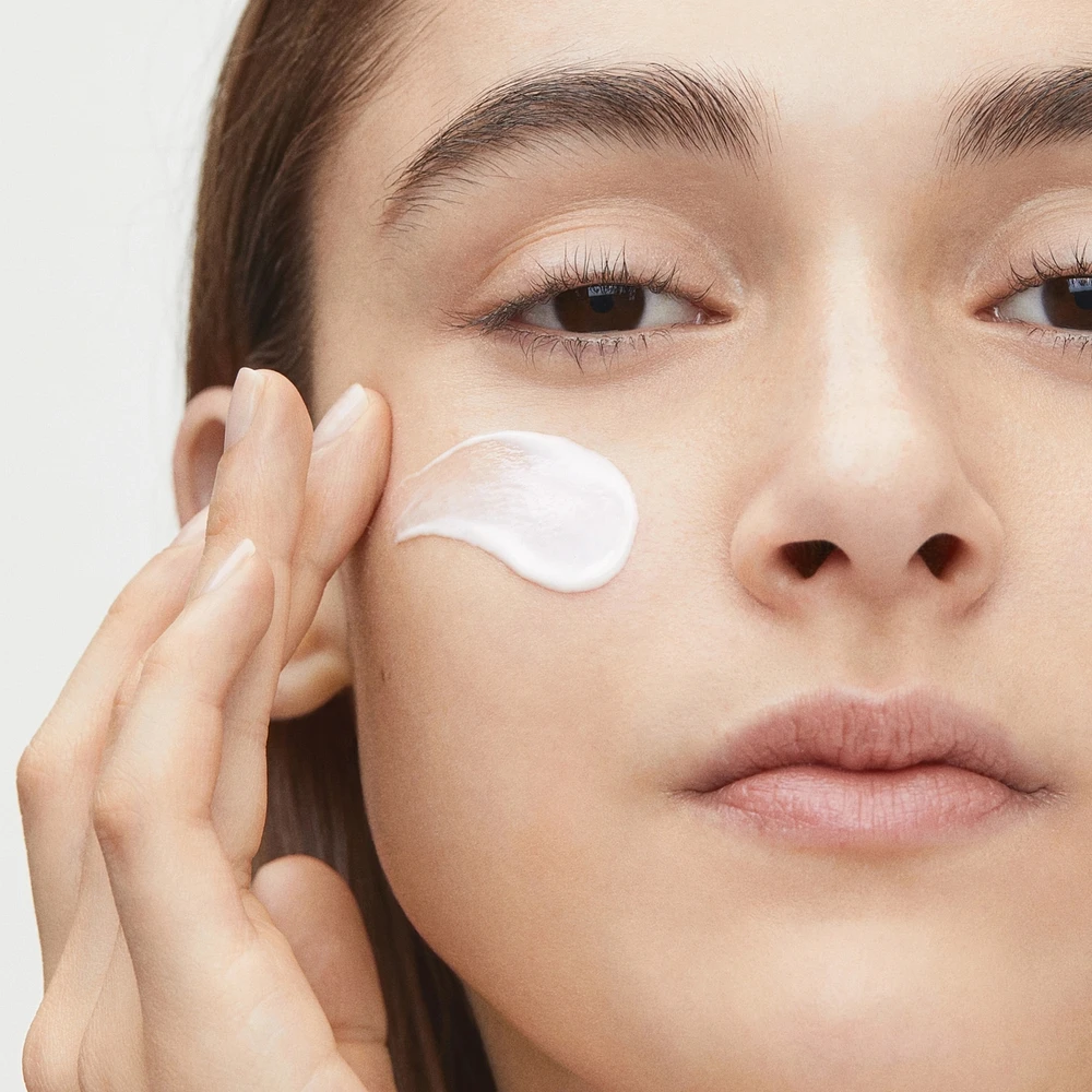Vital Perfection Uplifting and Firming Eye Cream