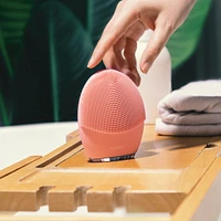 LUNA™ 4 Facial Cleansing & Firming Massage for Balanced Skin