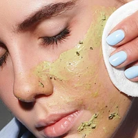 Golden Matcha exfoliating Mask