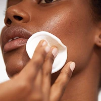 Weekend Glow Brightening Solution