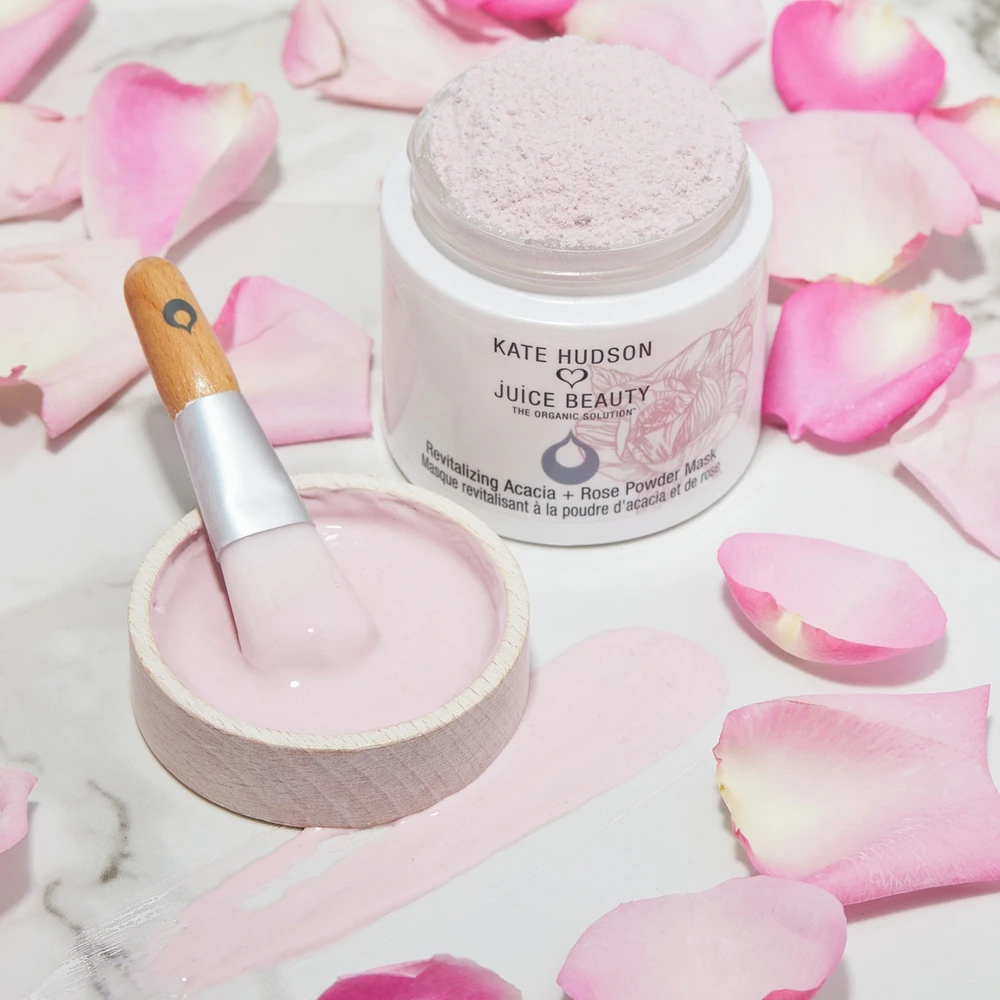 Kate Hudson Loves Juice Beauty Revitalizing Acacia Rose Powder Mask