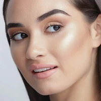 Skin Perfecting Mineral Glow Bronzing Powder