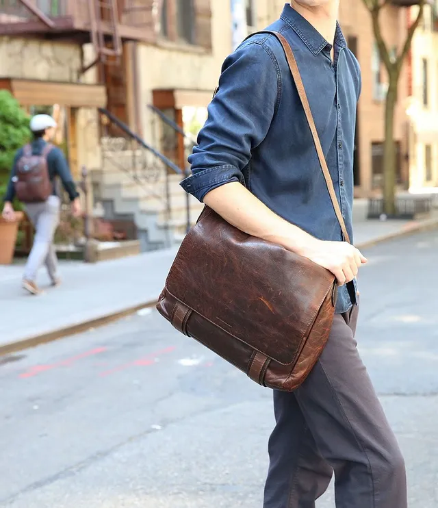 Frye Men's Logan Messenger Bag, Cognac