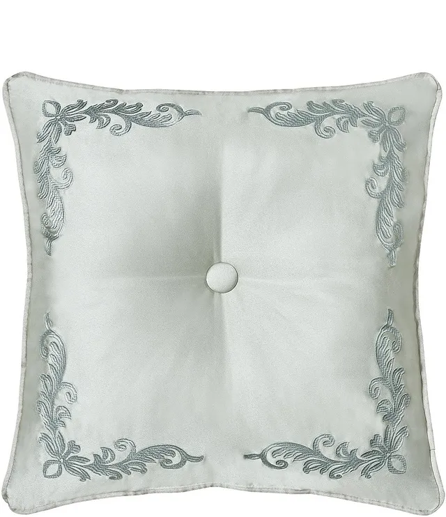 J. Queen New York Becco Tufted Round Decorative Pillow, White