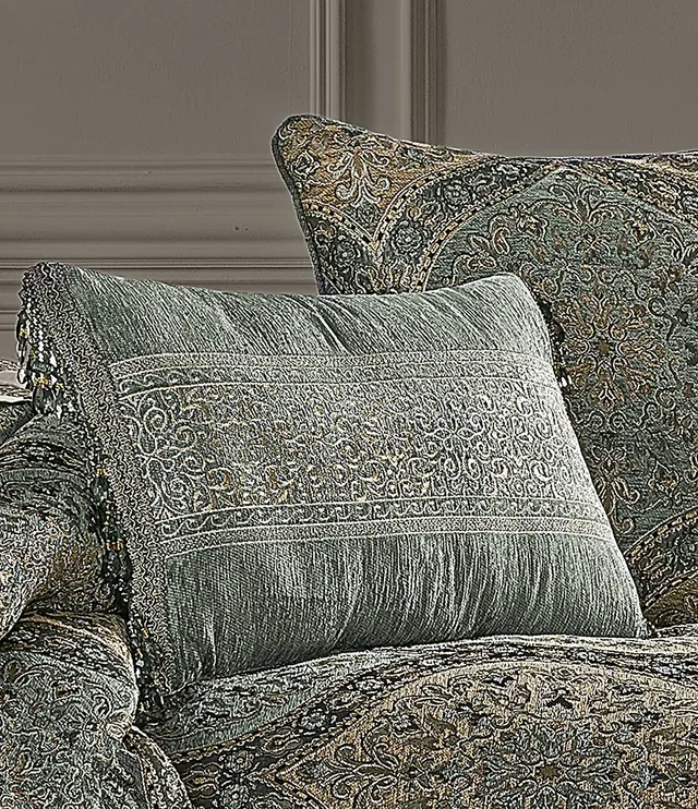 https://cdn.mall.adeptmind.ai/https%3A%2F%2Fdimg.dillards.com%2Fis%2Fimage%2FDillardsZoom%2Fmain%2Fj.-queen-new-york-dorset-boudoir-decorative-throw-pillow%2F00000000_zi_980a8d34-53e1-4e1d-9e21-ca7286c56833__01_ai.jpg_640x.webp