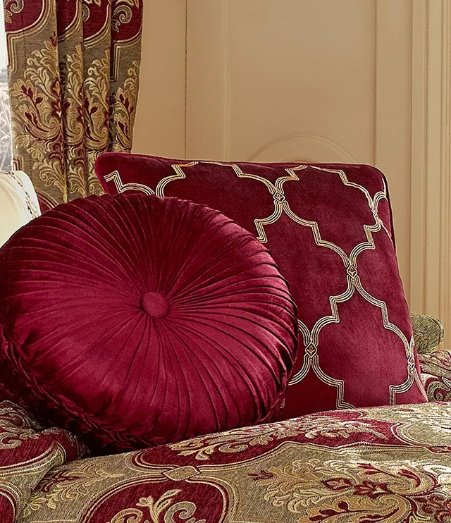 https://cdn.mall.adeptmind.ai/https%3A%2F%2Fdimg.dillards.com%2Fis%2Fimage%2FDillardsZoom%2Fmain%2Fj.-queen-new-york-maribella-crimson-embroidered-square-pillow%2F05555694_zi_red__01_ai.jpg_640x.webp