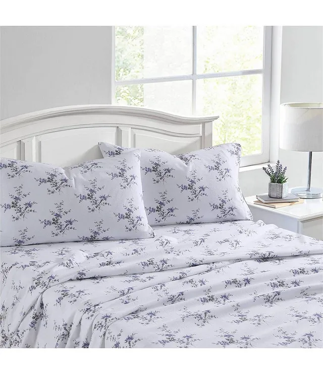 https://cdn.mall.adeptmind.ai/https%3A%2F%2Fdimg.dillards.com%2Fis%2Fimage%2FDillardsZoom%2Fmain%2Flaura-ashley-jessika-floral--cotton-flannel-sheet-set%2F00000000_zi_5e192c78-b532-41ef-b62d-59073e6f29c3__05_ai.jpg_640x.webp