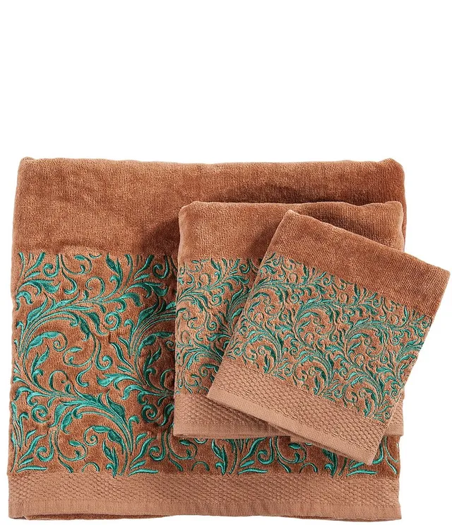 HiEnd Accents Rebecca Embroidered Western Paisley 3 Piece Bath Towel Set, Cream