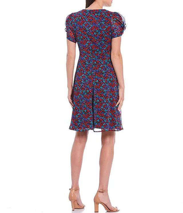 Calvin Klein Chiffon V-Neck Puff Sleeve Floral Print A-line Dress |  Alexandria Mall
