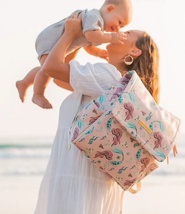 https://cdn.mall.adeptmind.ai/https%3A%2F%2Fdimg.dillards.com%2Fis%2Fimage%2FDillardsZoom%2FmainProduct%2Fdisney-x-petunia-pickle-bottom-little-mermaid-boxy-backpack-diaper-bag--changing-pad%2F00000000_zi_bd3bea2f-2b7a-4384-a594-d1f1d38d194f__03_ai.jpg_640x.webp