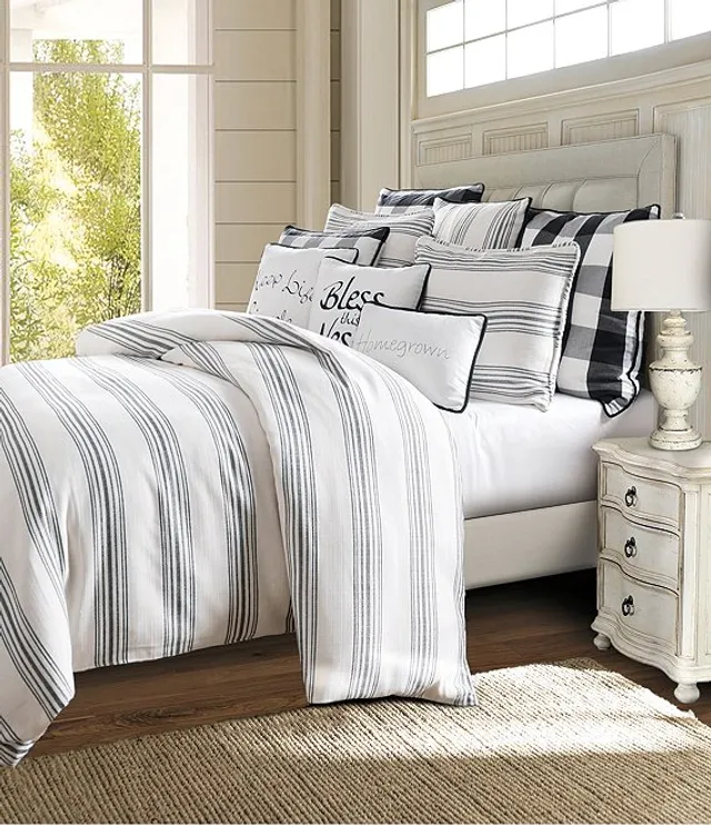 Hiend Accents Serenity Modern Woven Jacquard Mini Comforter Set