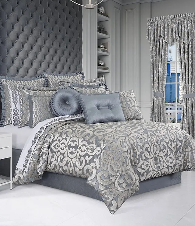 J. Queen New York Milano Sand Chenille Damask Comforter Set