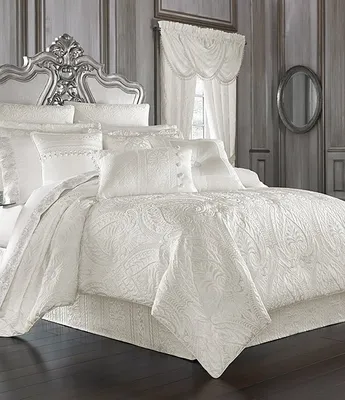 https://cdn.mall.adeptmind.ai/https%3A%2F%2Fdimg.dillards.com%2Fis%2Fimage%2FDillardsZoom%2FmainProduct%2Fj.-queen-new-york-bianco-damask-comforter-set%2F05189193_zi_white.jpg_medium.webp