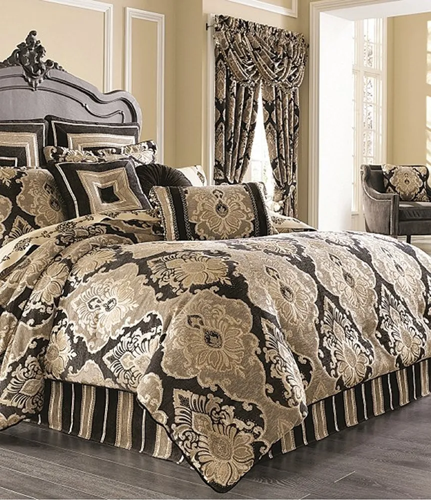 J. Queen New York Milano Sand Chenille Damask Comforter Set