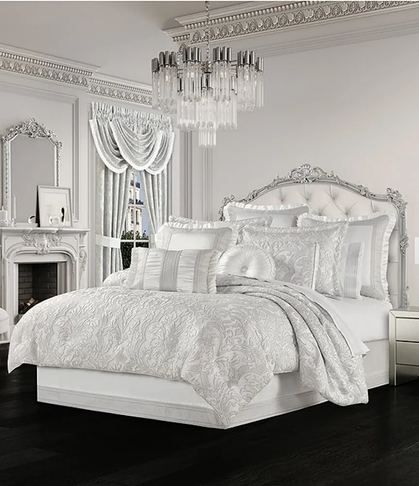 Guiliana Silver/Black 4-Piece Comforter Set By J Queen – Latest Bedding