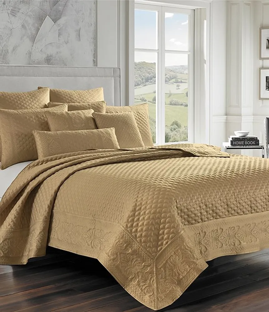 J. Queen New York Liana Woven Damask Pattern Comforter Set