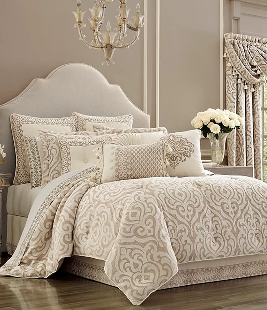 J. Queen New York Milano Sand Chenille Damask Comforter Set