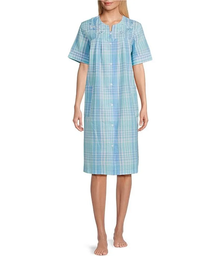 Miss Elaine Seersucker Short Plaid Snap-Front Robe