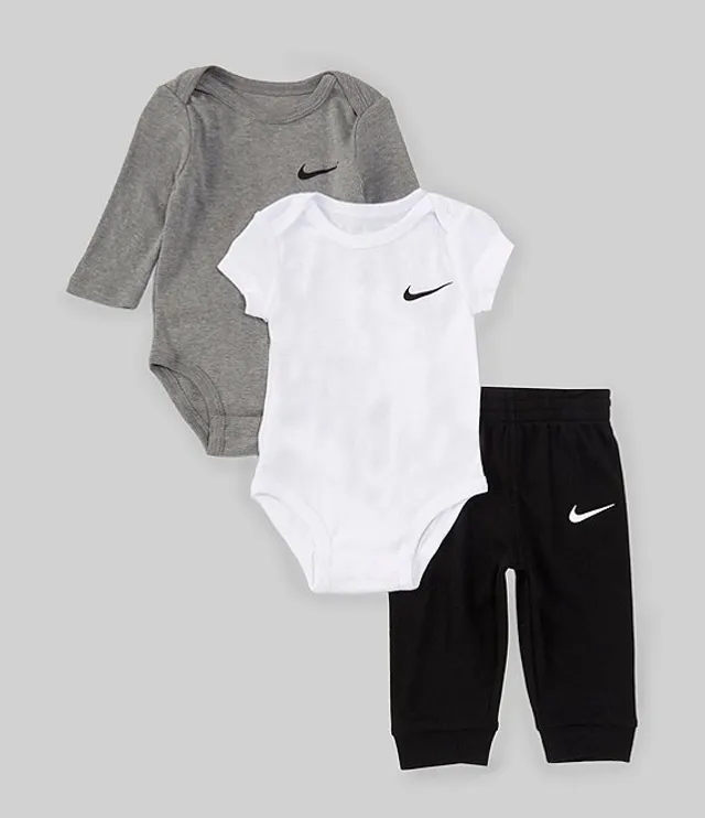 Nike Baby Newborn-3 Months Essentials 3-Piece Pants Set