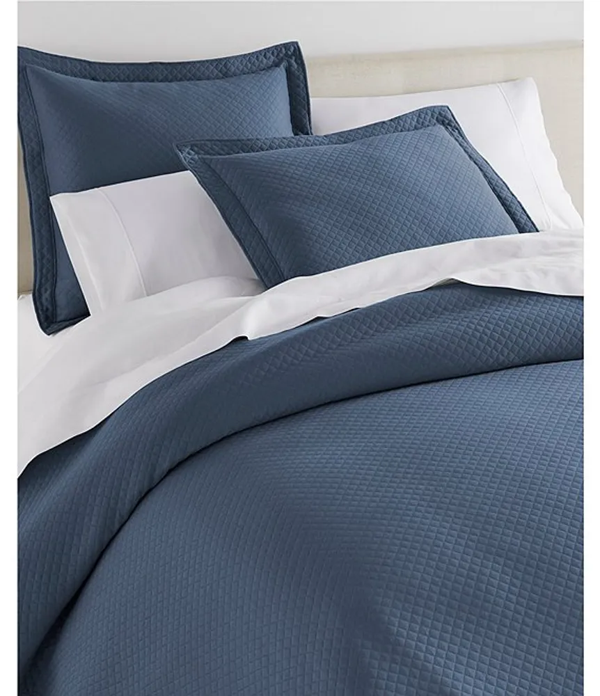 https://cdn.mall.adeptmind.ai/https%3A%2F%2Fdimg.dillards.com%2Fis%2Fimage%2FDillardsZoom%2FmainProduct%2Fpeacock-alley-oxford-diamond-patterned-matelasse-coverlet%2F00000000_zi_54f1262f-209b-4fb1-971a-d621b012d058.jpg_large.webp