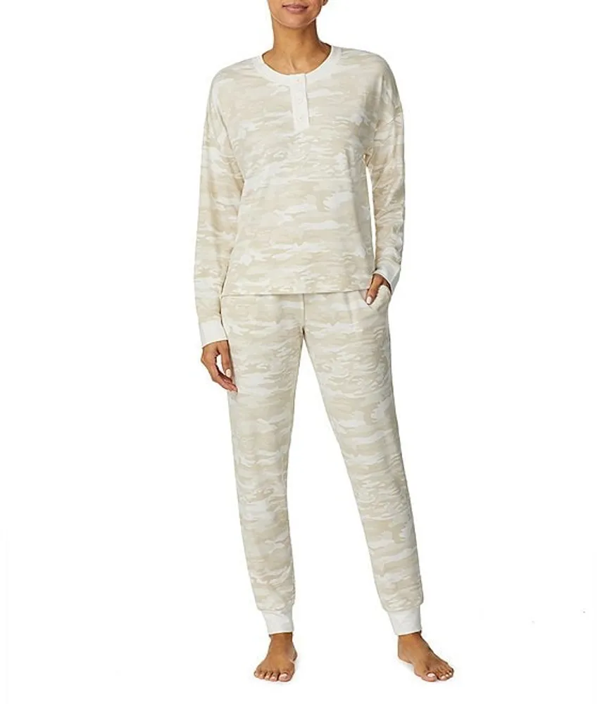 Sanctuary Knit Heart Print Short Sleeve Notch Collar Top & Jogger Pajama Set