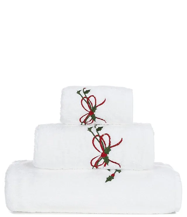 https://cdn.mall.adeptmind.ai/https%3A%2F%2Fdimg.dillards.com%2Fis%2Fimage%2FDillardsZoom%2FmainProduct%2Fsouthern-living-holiday-collection-embroidered-holly-bath-towels%2F00000000_zi_5475e114-3602-42ac-82bf-a19e6e951095.jpg_640x.webp