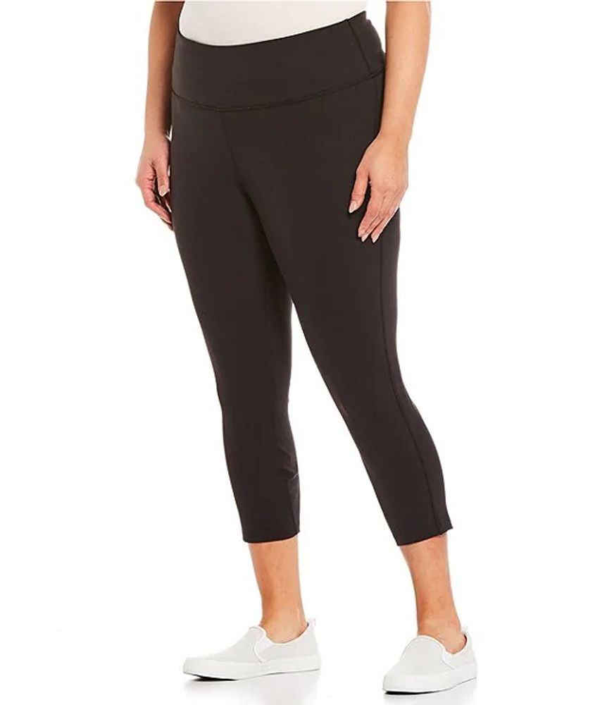 The North Face Plus Motivation Hi-Rise Crop Legging | The Shops at Willow  Bend