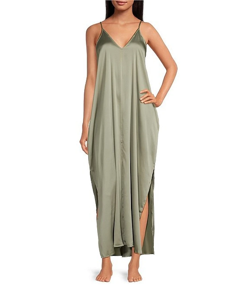 VAN WINKLE & CO. Solid Satin Side Slit V-Neck Sleeveless Maxi Chemise