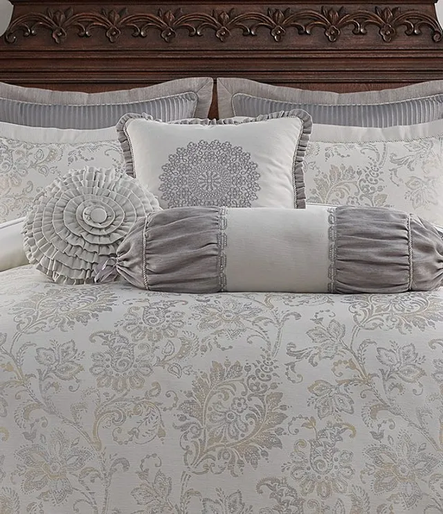 Waterford Lysander Collection Jacobean Print Reversible Comforter