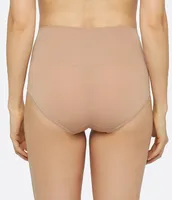 Yummie Seamless Shaped Elastic Waist Brief Panty