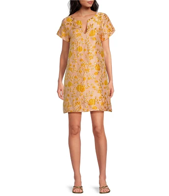 Abbey Glass Lulu Jacquard V-Neck Short Sleeve Mini Shift Dress