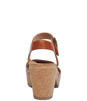 Aetrex Finley Leather Platform Heel Clogs