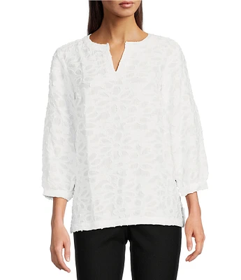 Ali Miles Petite Size Woven Clipped Jacquard Split V-Neck 3/4 Sleeve Tunic