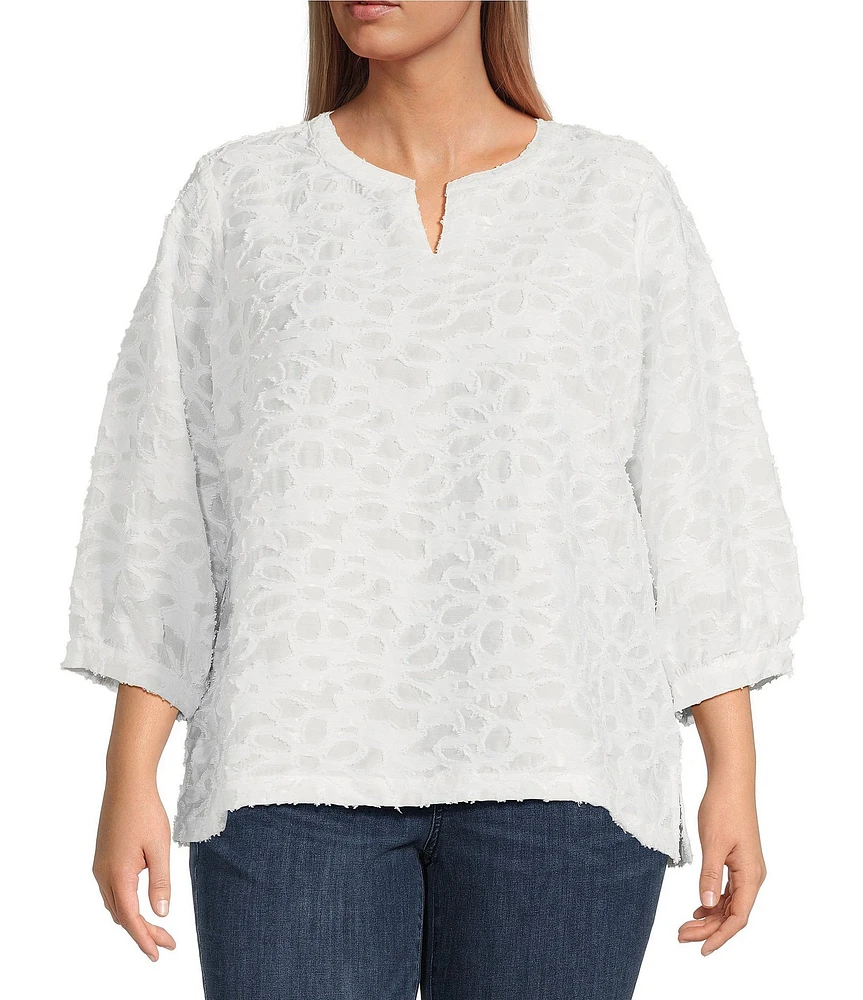 Ali Miles Plus Size Woven Clipped Jacquard Split V-Neck 3/4 Sleeve Tunic