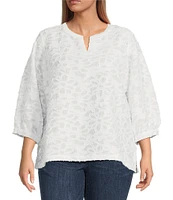 Ali Miles Plus Size Woven Clipped Jacquard Split V-Neck 3/4 Sleeve Tunic