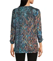 Ali Miles Abstract Print Crinkle Burnout Knit V Neckline Drawstring Front 3/4 Sleeve Tunic