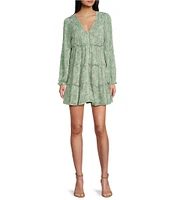 Allison & Kelly Floral Print V-Neck Long Sleeve Tiered Dress