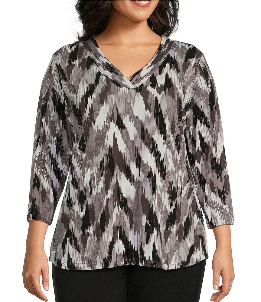 Allison Daley Plus Size Ikat Herringbone Print Pleated 3/4 Sleeve V-Neck Knit Top