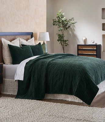 Amity Home Ethan Velvet Quilt