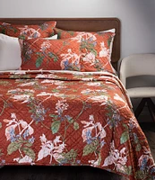 Amity Home Fitzgerald Floral Pattern Quilt