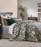 Amity Home Leslie Damask Print Quilt