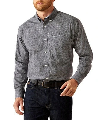 Ariat Classic-Fit Douglass Wrinkle-Free Solid Long Sleeve Woven Shirt
