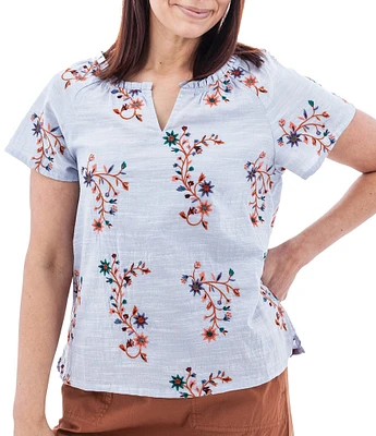 Aventura Lorena Floral Embroidery Split V-Neck Raglan Sleeves Mini Ruched Woven Top