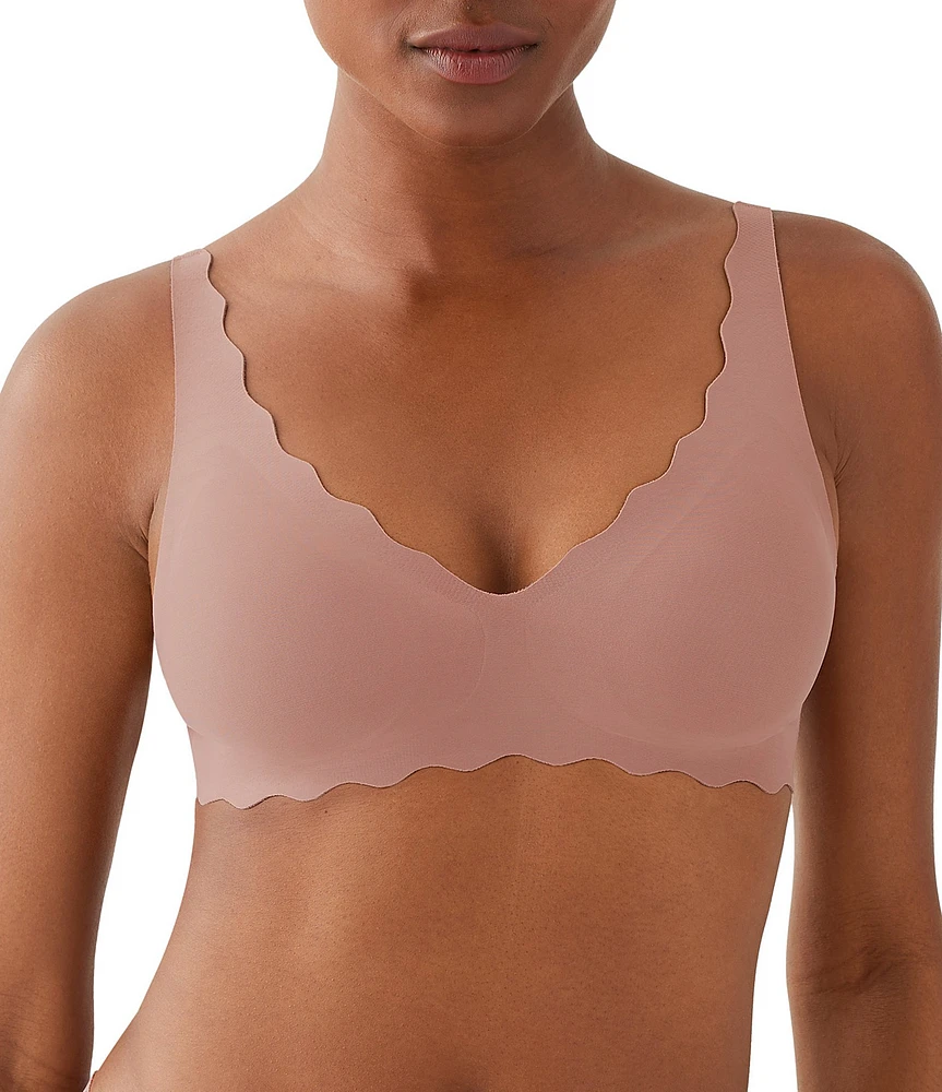 b.tempt'd by Wacoal B.wow'd Wire Free Scalloped V-Neck Convertible Bra