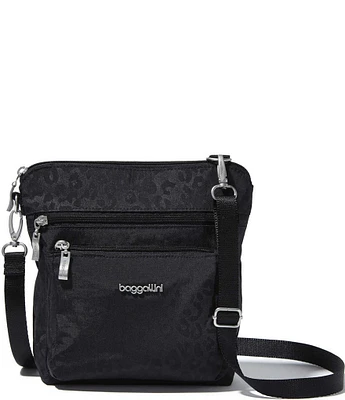 Baggallini Black Cheetah Modern Pocket Crossbody Bag