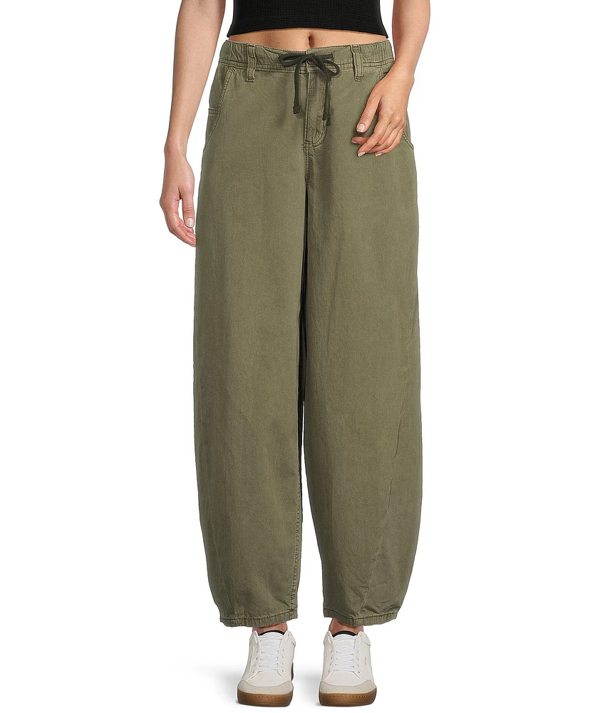 BDG Urban Outfitters Carter Low Rise Cocoon Pants