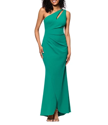 Betsy & Adam One Shoulder Split Neck Sleeveless Ruched Gown