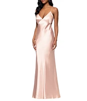 Betsy & Adam Petite Size V-Neck Sleeveless Slip Dress